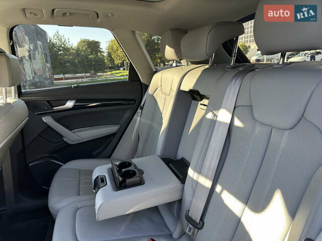 Білий Ауді Ку 5, об'ємом двигуна 1.98 л та пробігом 172 тис. км за 23000 $, фото 14 на Automoto.ua