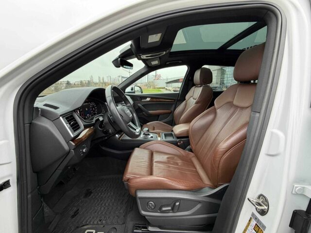 Белый Ауди Ку 5, объемом двигателя 2 л и пробегом 158 тыс. км за 25500 $, фото 13 на Automoto.ua