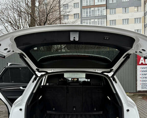 Білий Ауді Ку 5, об'ємом двигуна 1.98 л та пробігом 229 тис. км за 22400 $, фото 47 на Automoto.ua