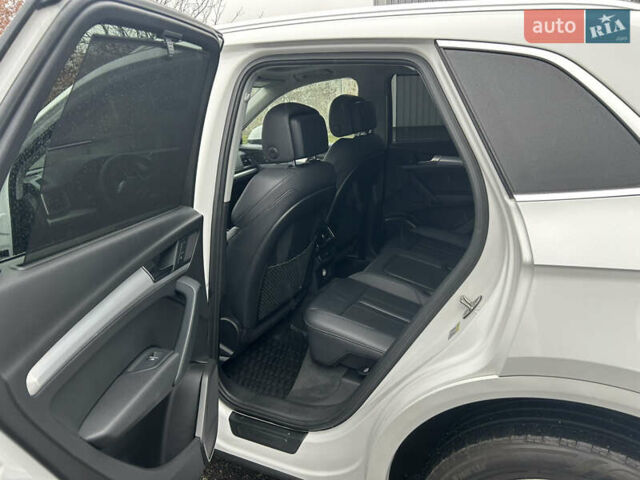 Белый Ауди Ку 5, объемом двигателя 1.98 л и пробегом 145 тыс. км за 23888 $, фото 13 на Automoto.ua