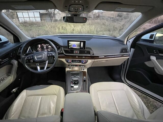 Белый Ауди Ку 5, объемом двигателя 2 л и пробегом 126 тыс. км за 28800 $, фото 14 на Automoto.ua