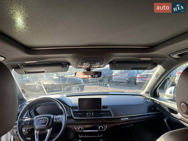 Белый Ауди Ку 5, объемом двигателя 2 л и пробегом 249 тыс. км за 21500 $, фото 48 на Automoto.ua