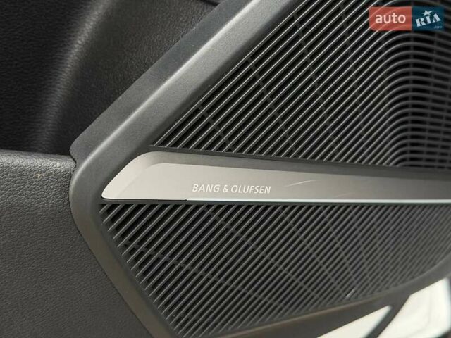 Белый Ауди Ку 5, объемом двигателя 1.98 л и пробегом 158 тыс. км за 25500 $, фото 40 на Automoto.ua