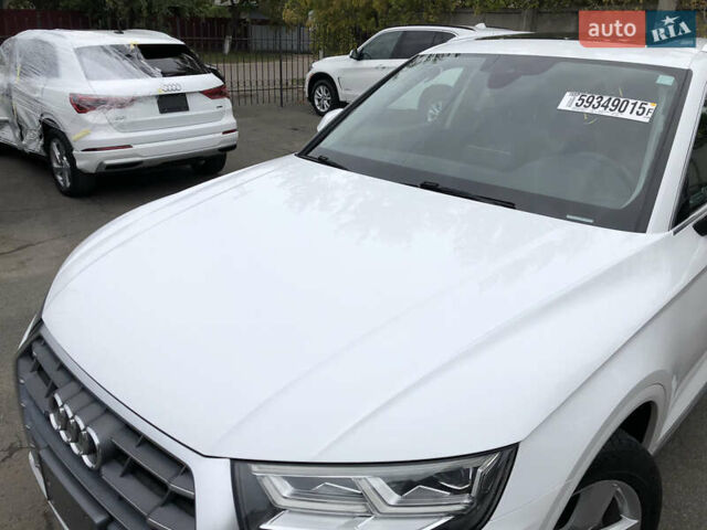 Білий Ауді Ку 5, об'ємом двигуна 2 л та пробігом 155 тис. км за 17890 $, фото 3 на Automoto.ua