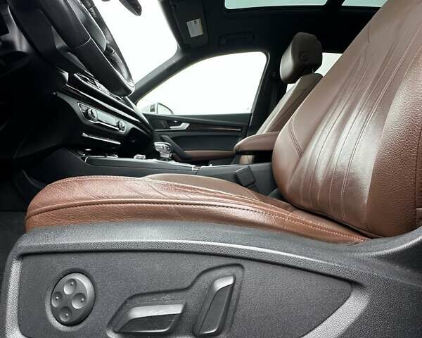 Білий Ауді Ку 5, об'ємом двигуна 2 л та пробігом 206 тис. км за 23600 $, фото 23 на Automoto.ua