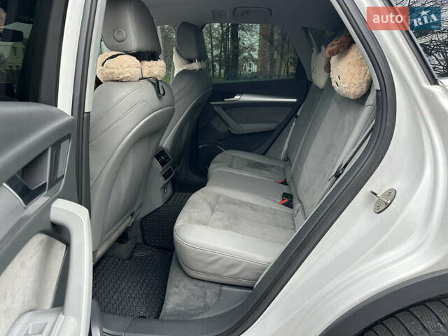 Белый Ауди Ку 5, объемом двигателя 1.98 л и пробегом 206 тыс. км за 25900 $, фото 39 на Automoto.ua