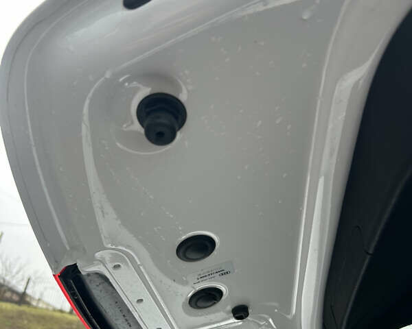 Белый Ауди Ку 5, объемом двигателя 1.98 л и пробегом 145 тыс. км за 23888 $, фото 25 на Automoto.ua