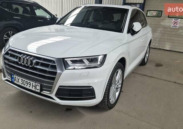 Белый Ауди Ку 5, объемом двигателя 1.98 л и пробегом 57 тыс. км за 30000 $, фото 7 на Automoto.ua