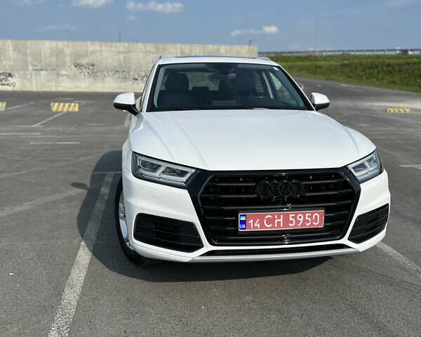 Белый Ауди Ку 5, объемом двигателя 2 л и пробегом 157 тыс. км за 23500 $, фото 3 на Automoto.ua