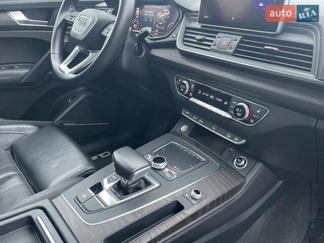 Белый Ауди Ку 5, объемом двигателя 2 л и пробегом 120 тыс. км за 27800 $, фото 18 на Automoto.ua