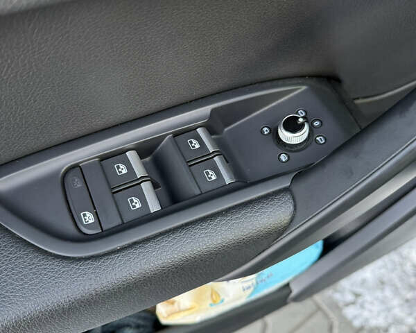 Білий Ауді Ку 5, об'ємом двигуна 1.98 л та пробігом 116 тис. км за 26500 $, фото 16 на Automoto.ua