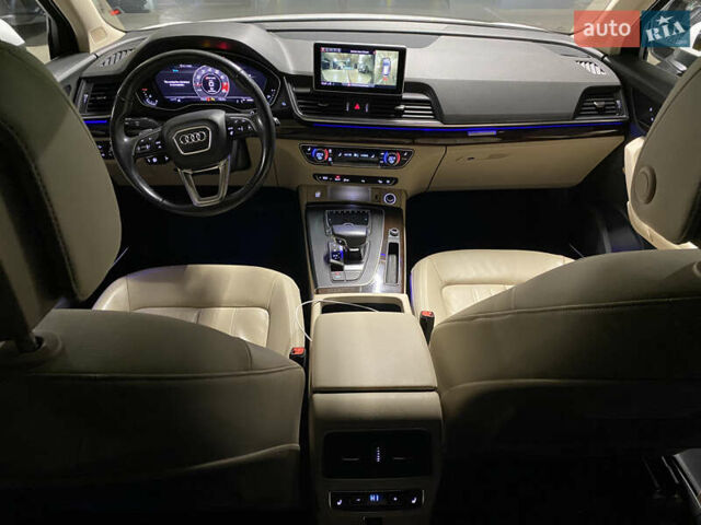 Белый Ауди Ку 5, объемом двигателя 1.98 л и пробегом 130 тыс. км за 26800 $, фото 13 на Automoto.ua