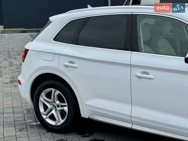 Білий Ауді Ку 5, об'ємом двигуна 1.98 л та пробігом 159 тис. км за 24699 $, фото 15 на Automoto.ua