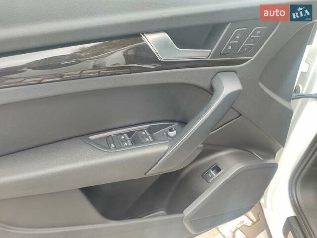 Белый Ауди Ку 5, объемом двигателя 1.98 л и пробегом 96 тыс. км за 30500 $, фото 28 на Automoto.ua