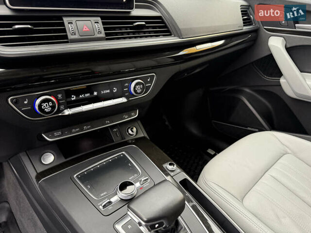 Белый Ауди Ку 5, объемом двигателя 1.98 л и пробегом 95 тыс. км за 29400 $, фото 19 на Automoto.ua