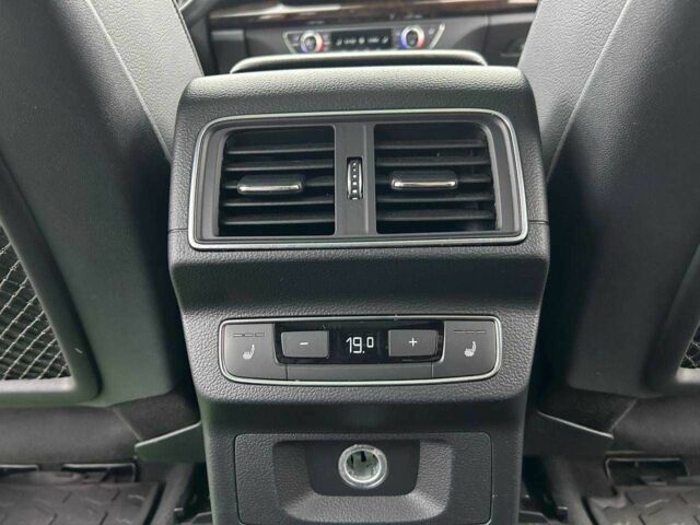 Белый Ауди Ку 5, объемом двигателя 2 л и пробегом 107 тыс. км за 26900 $, фото 9 на Automoto.ua