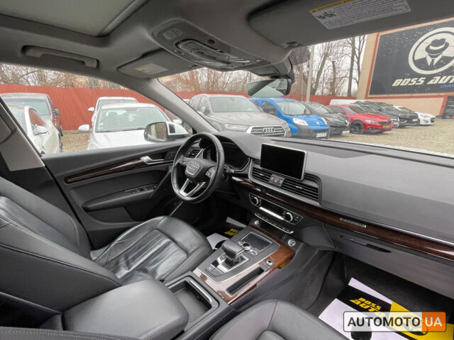 Белый Ауди Ку 5, объемом двигателя 2 л и пробегом 104 тыс. км за 27800 $, фото 25 на Automoto.ua