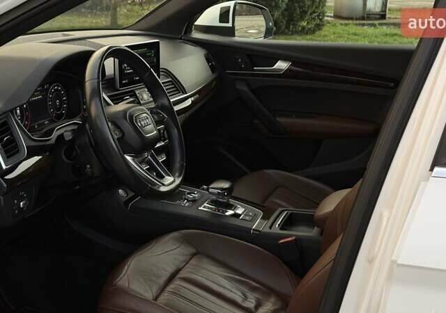 Белый Ауди Ку 5, объемом двигателя 1.98 л и пробегом 108 тыс. км за 26700 $, фото 21 на Automoto.ua