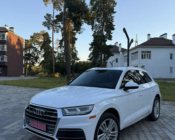 Белый Ауди Ку 5, объемом двигателя 2 л и пробегом 167 тыс. км за 27400 $, фото 3 на Automoto.ua