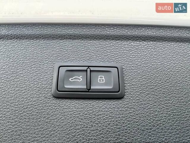 Белый Ауди Ку 5, объемом двигателя 2 л и пробегом 135 тыс. км за 26950 $, фото 175 на Automoto.ua