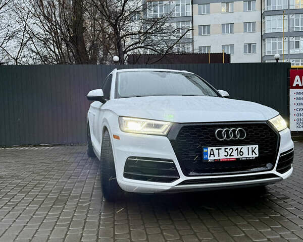 Білий Ауді Ку 5, об'ємом двигуна 1.98 л та пробігом 229 тис. км за 22400 $, фото 1 на Automoto.ua