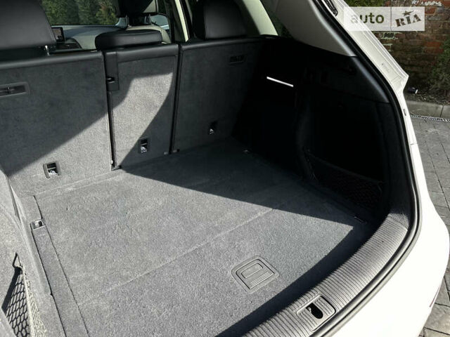 Белый Ауди Ку 5, объемом двигателя 2 л и пробегом 41 тыс. км за 24900 $, фото 65 на Automoto.ua