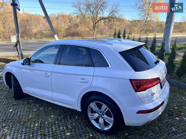 Белый Ауди Ку 5, объемом двигателя 0 л и пробегом 120 тыс. км за 26000 $, фото 5 на Automoto.ua