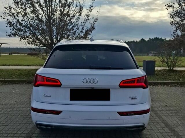 Белый Ауди Ку 5, объемом двигателя 0 л и пробегом 73 тыс. км за 14700 $, фото 5 на Automoto.ua