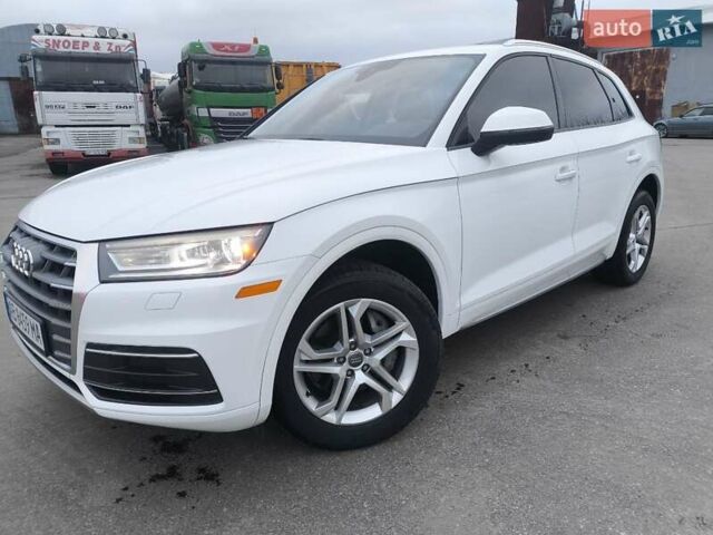 Белый Ауди Ку 5, объемом двигателя 1.98 л и пробегом 170 тыс. км за 20700 $, фото 4 на Automoto.ua