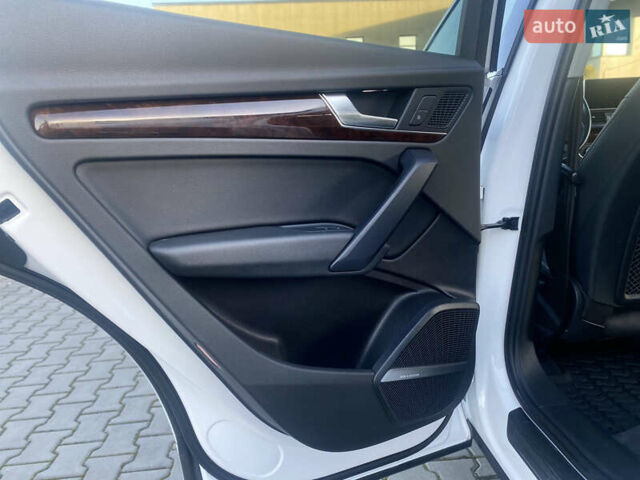 Белый Ауди Ку 5, объемом двигателя 0 л и пробегом 189 тыс. км за 21800 $, фото 27 на Automoto.ua