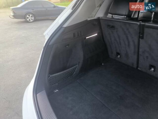 Белый Ауди Ку 5, объемом двигателя 1.98 л и пробегом 211 тыс. км за 18700 $, фото 29 на Automoto.ua