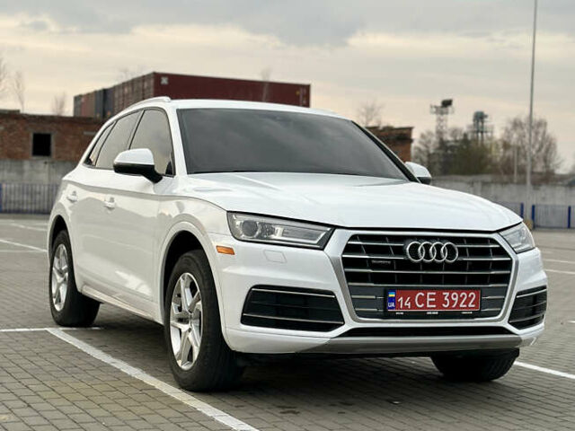 Белый Ауди Ку 5, объемом двигателя 2 л и пробегом 162 тыс. км за 20900 $, фото 3 на Automoto.ua