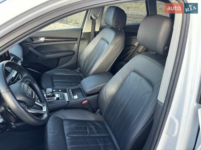 Білий Ауді Ку 5, об'ємом двигуна 1.98 л та пробігом 107 тис. км за 23500 $, фото 15 на Automoto.ua