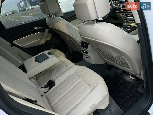 Білий Ауді Ку 5, об'ємом двигуна 1.98 л та пробігом 111 тис. км за 25600 $, фото 19 на Automoto.ua