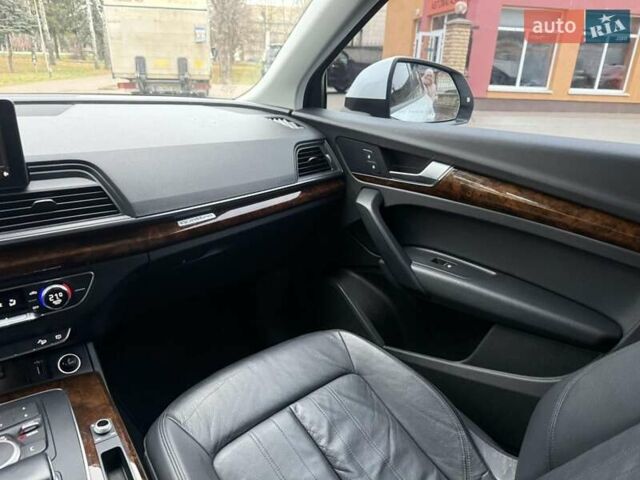 Білий Ауді Ку 5, об'ємом двигуна 2 л та пробігом 87 тис. км за 20998 $, фото 15 на Automoto.ua