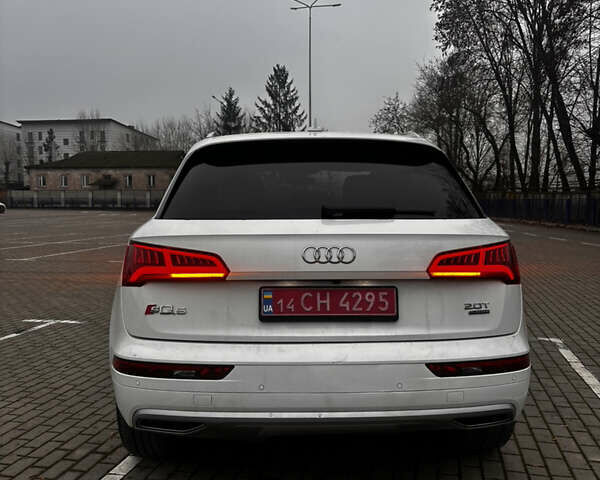 Белый Ауди Ку 5, объемом двигателя 2 л и пробегом 163 тыс. км за 23100 $, фото 6 на Automoto.ua