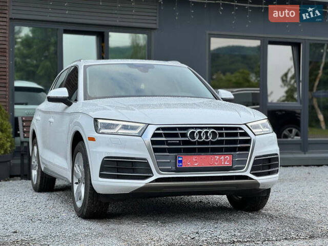 Белый Ауди Ку 5, объемом двигателя 2 л и пробегом 100 тыс. км за 27900 $, фото 2 на Automoto.ua