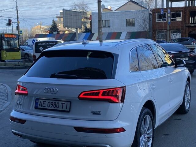 Белый Ауди Ку 5, объемом двигателя 2 л и пробегом 120 тыс. км за 32000 $, фото 6 на Automoto.ua