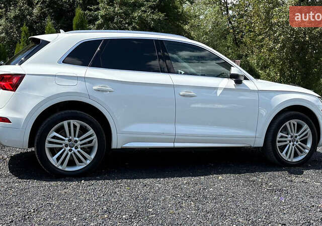 Белый Ауди Ку 5, объемом двигателя 1.98 л и пробегом 128 тыс. км за 27999 $, фото 6 на Automoto.ua