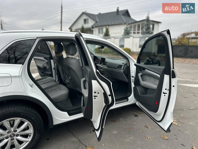 Белый Ауди Ку 5, объемом двигателя 1.98 л и пробегом 206 тыс. км за 25900 $, фото 61 на Automoto.ua