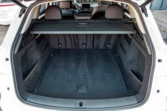 Білий Ауді Ку 5, об'ємом двигуна 2 л та пробігом 98 тис. км за 8000 $, фото 14 на Automoto.ua