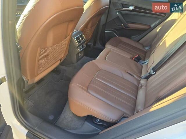 Белый Ауди Ку 5, объемом двигателя 2 л и пробегом 209 тыс. км за 20900 $, фото 57 на Automoto.ua