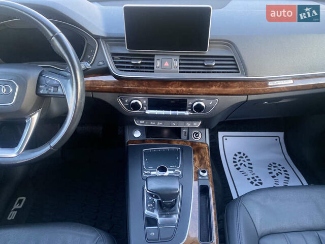 Белый Ауди Ку 5, объемом двигателя 0 л и пробегом 189 тыс. км за 21800 $, фото 20 на Automoto.ua