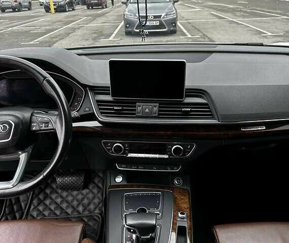 Белый Ауди Ку 5, объемом двигателя 2 л и пробегом 135 тыс. км за 17800 $, фото 4 на Automoto.ua