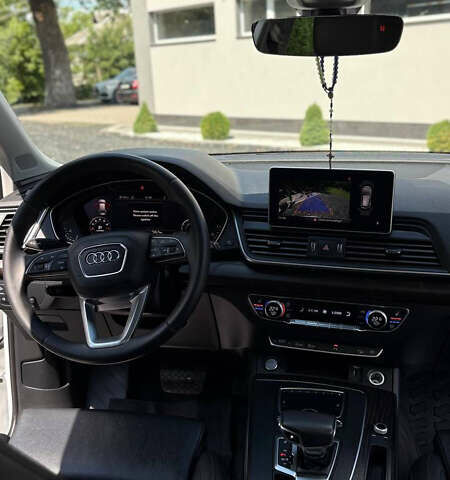 Белый Ауди Ку 5, объемом двигателя 1.98 л и пробегом 128 тыс. км за 27999 $, фото 31 на Automoto.ua