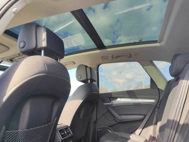 Белый Ауди Ку 5, объемом двигателя 2 л и пробегом 90 тыс. км за 16800 $, фото 10 на Automoto.ua