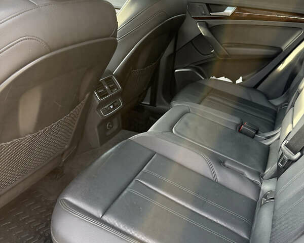 Белый Ауди Ку 5, объемом двигателя 1.98 л и пробегом 100 тыс. км за 27000 $, фото 15 на Automoto.ua