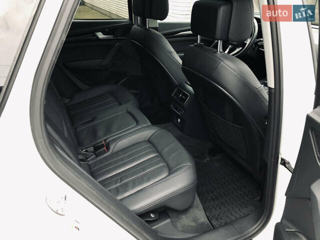 Белый Ауди Ку 5, объемом двигателя 2 л и пробегом 155 тыс. км за 17980 $, фото 46 на Automoto.ua