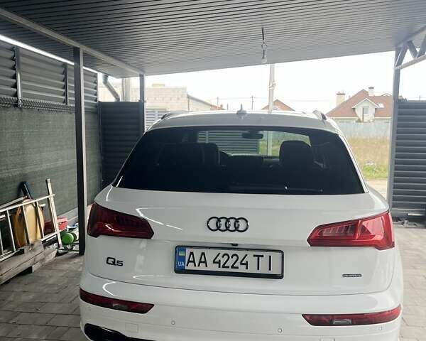 Белый Ауди Ку 5, объемом двигателя 1.98 л и пробегом 60 тыс. км за 35600 $, фото 5 на Automoto.ua