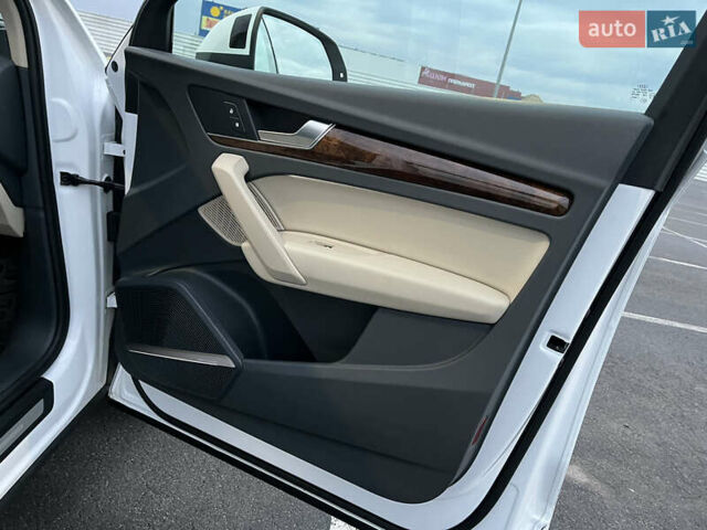 Білий Ауді Ку 5, об'ємом двигуна 1.98 л та пробігом 111 тис. км за 25600 $, фото 30 на Automoto.ua